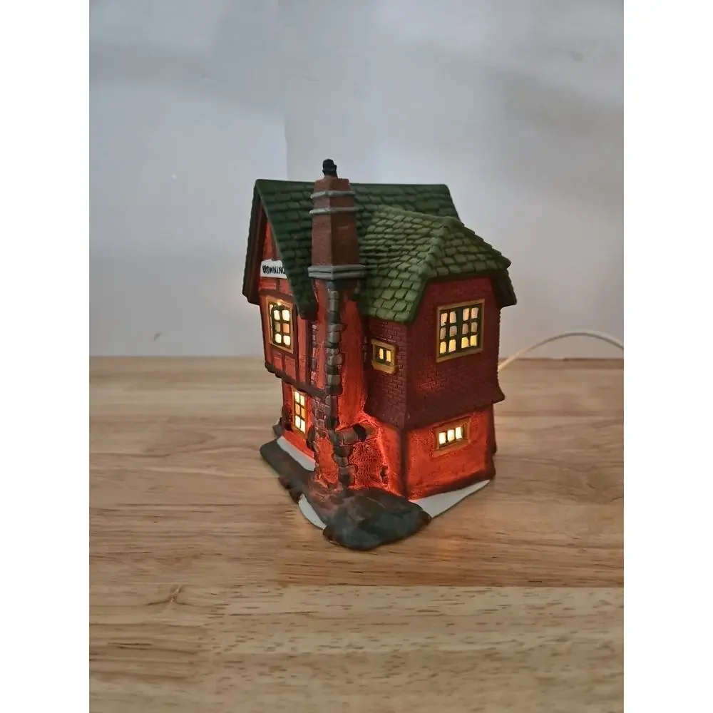 Dept 56 HVC Dickens‎ Village Series 